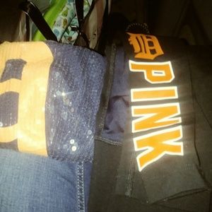 Vs. Detroit tigers tank and leggins